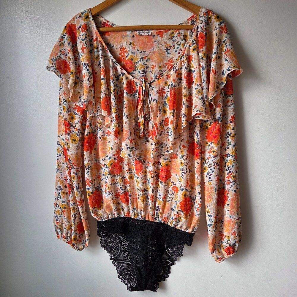 LIKE NEW INTIMATELY FREE PEOPLE FLORAL LONGSLEEVES BODYSUIT XS